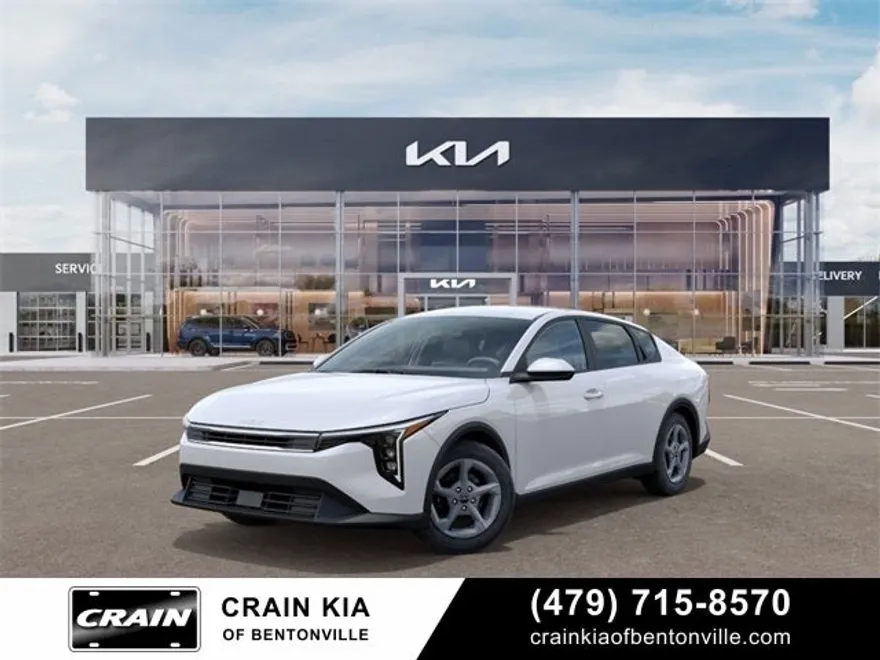 2025 Kia K4 LXS photo 1