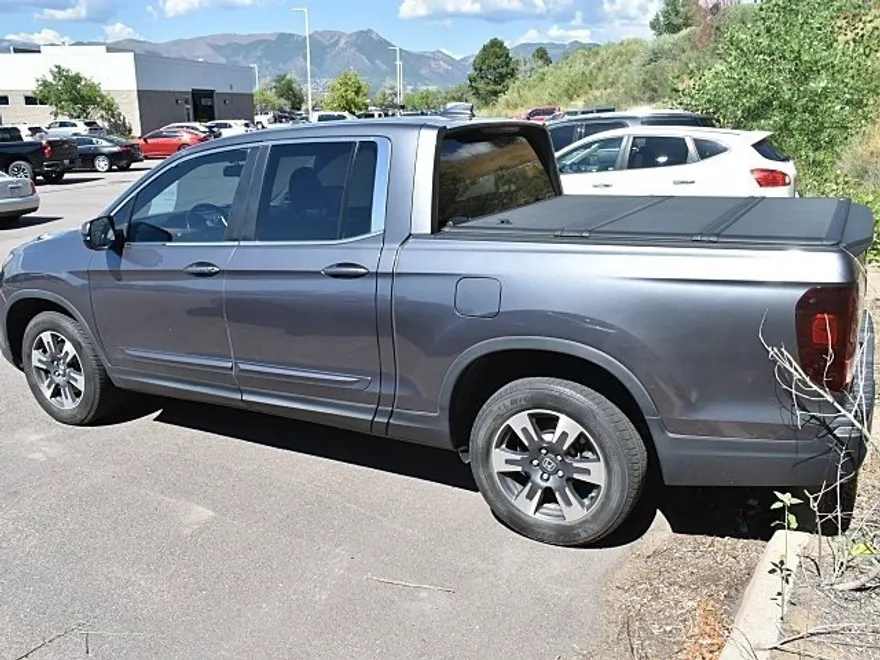 2018 Honda Ridgeline RTL-T photo 1