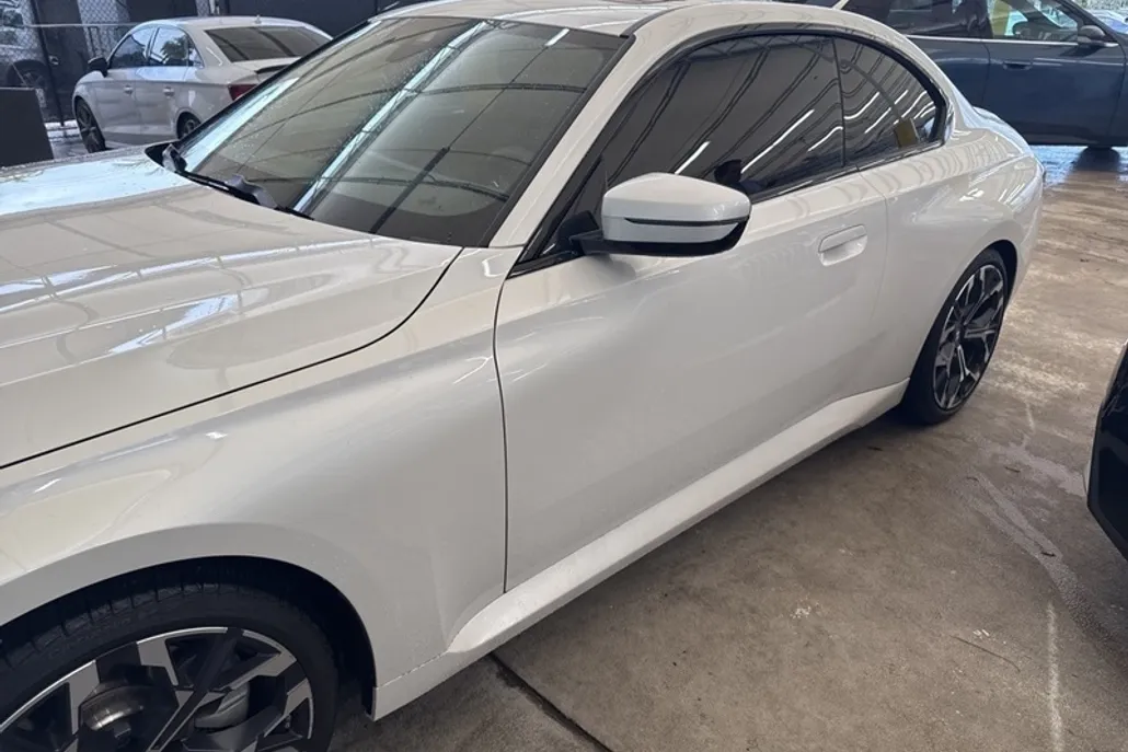 2025 Bmw 230i photo 1