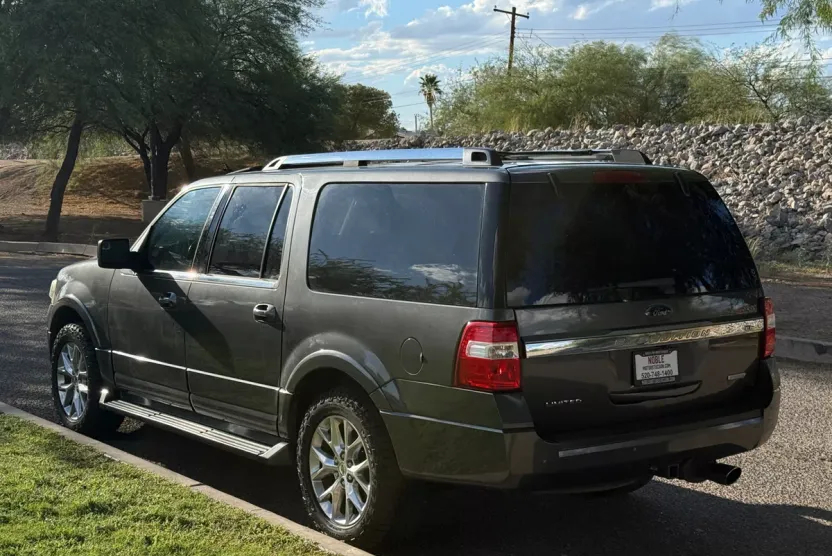 2017 Ford Expedition EL Limited photo 1