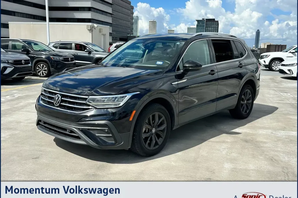 2022 Volkswagen Tiguan SE photo 1