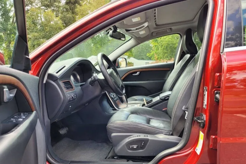 2011 Volvo XC70 3.2 photo 1