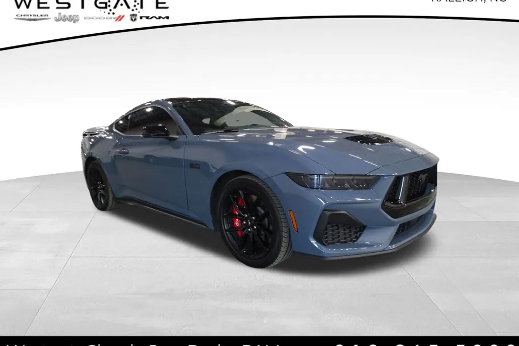 2024 Ford Mustang GT Premium photo 1
