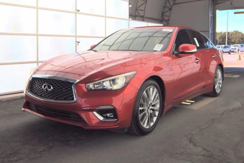 2022 Infiniti Q50 LUXE photo 1