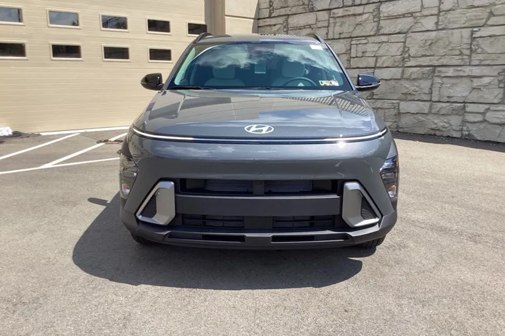 2026 Hyundai Kona SEL photo 1