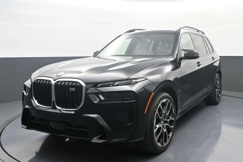2025 Bmw X7 M60i photo 1