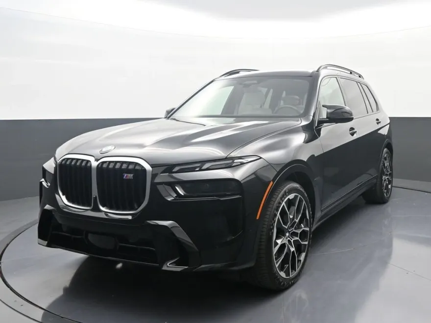 2025 Bmw X7 M60i photo 1