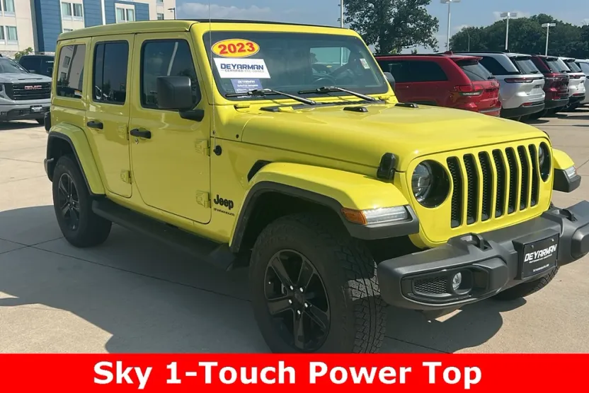 2023 Jeep Wrangler Sahara Altitude photo 1