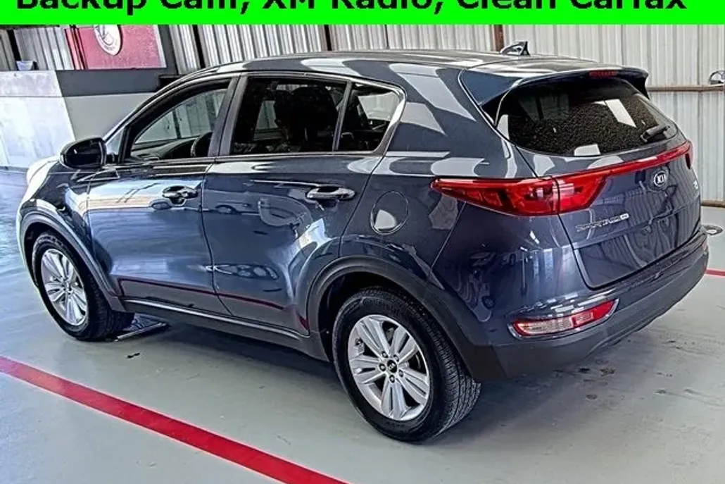 2017 Kia Sportage LX photo 1