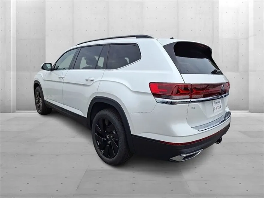 2026 Volkswagen Atlas SE Technology photo 1