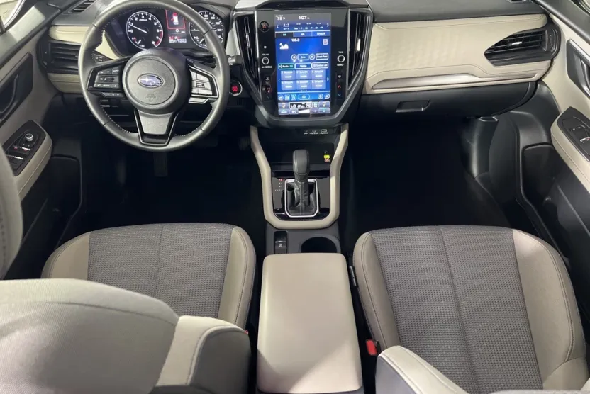 2025 Subaru Forester Premium Base photo 1