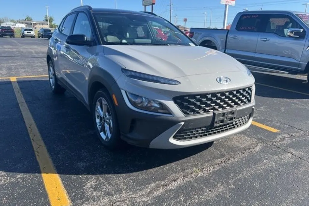 2023 Hyundai Kona SEL photo 1