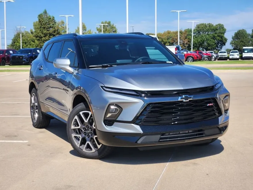 2025 Chevrolet Blazer RS photo 1
