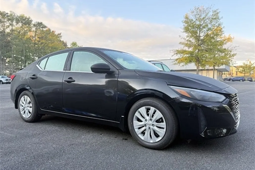 2025 Nissan Sentra S photo 1
