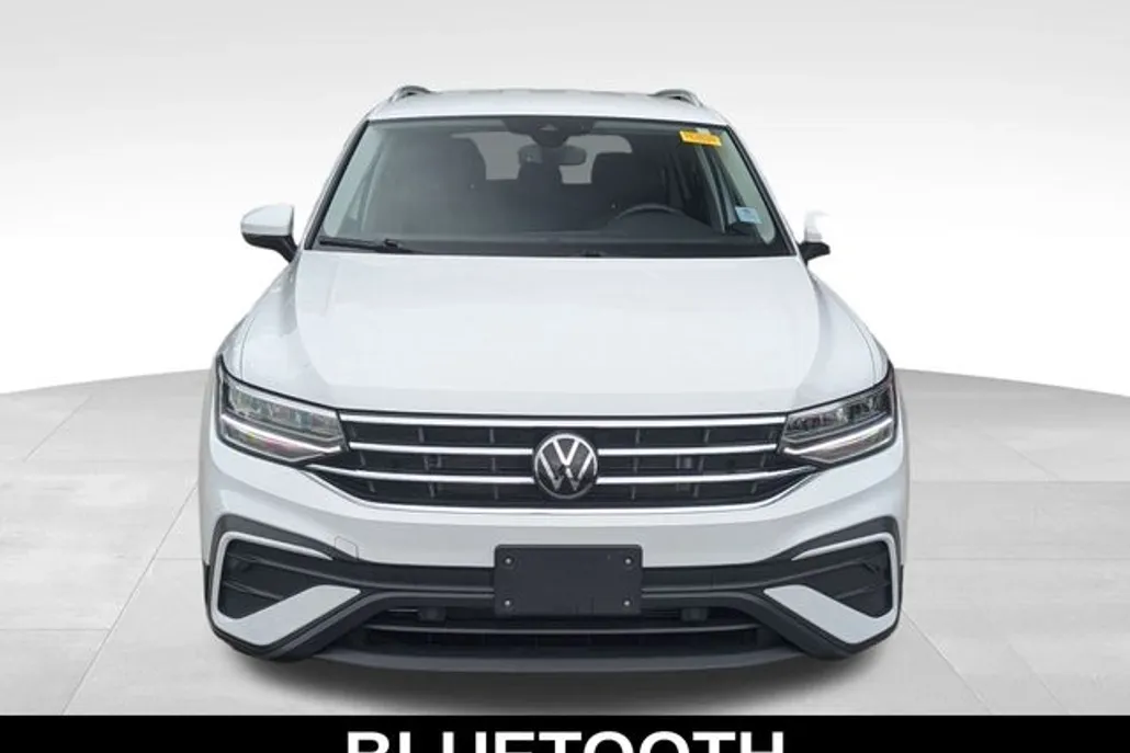 2024 Volkswagen Tiguan SE Wolfsburg Edition photo 1
