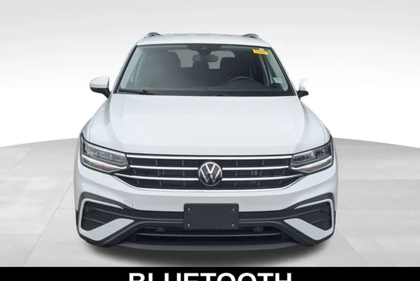 2024 Volkswagen Tiguan SE Wolfsburg Edition photo 1