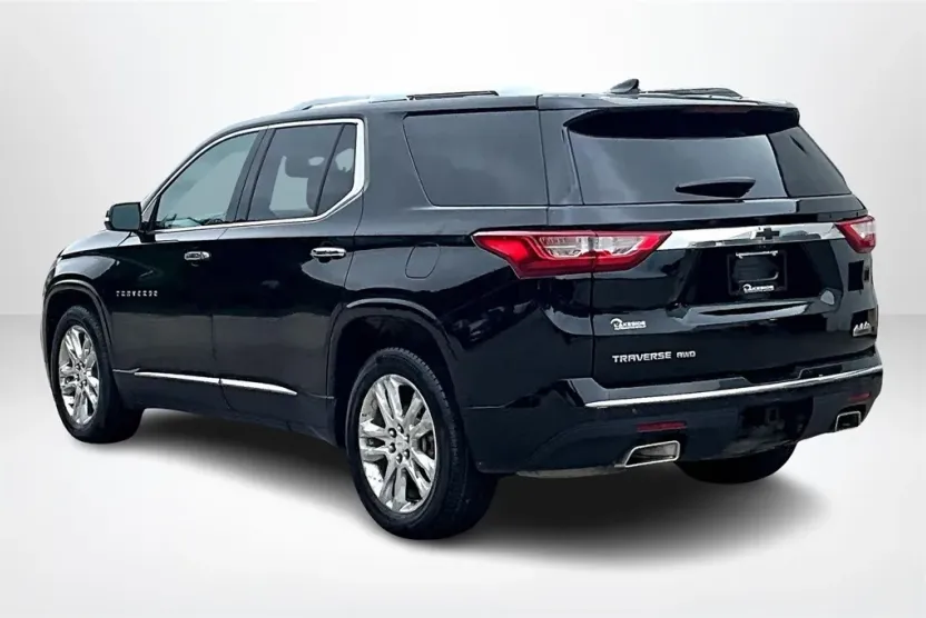2019 Chevrolet Traverse High Country RS photo 1