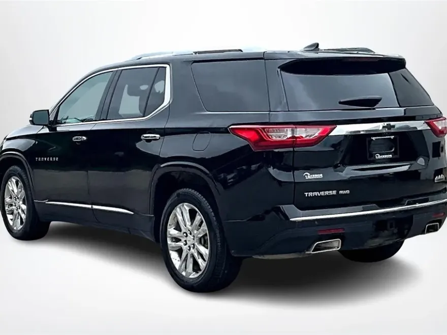 2019 Chevrolet Traverse High Country RS photo 1