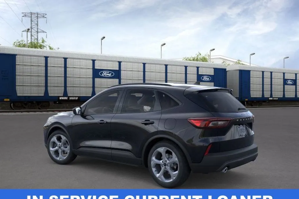 2025 Ford Escape ST-Line photo 1