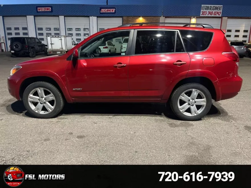 2006 Toyota RAV4 Sport photo 1