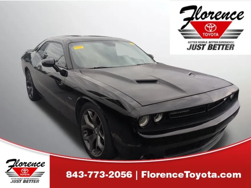 2015 Dodge Challenger R/T photo 1