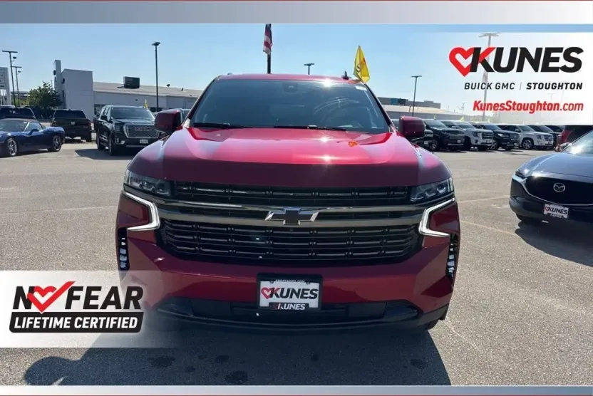 2022 Chevrolet Tahoe RST photo 1