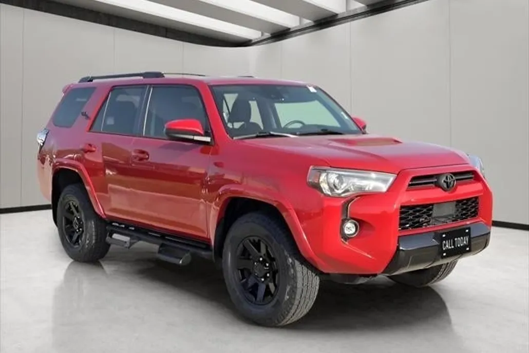 2021 Toyota 4Runner TRD Off-Road photo 1