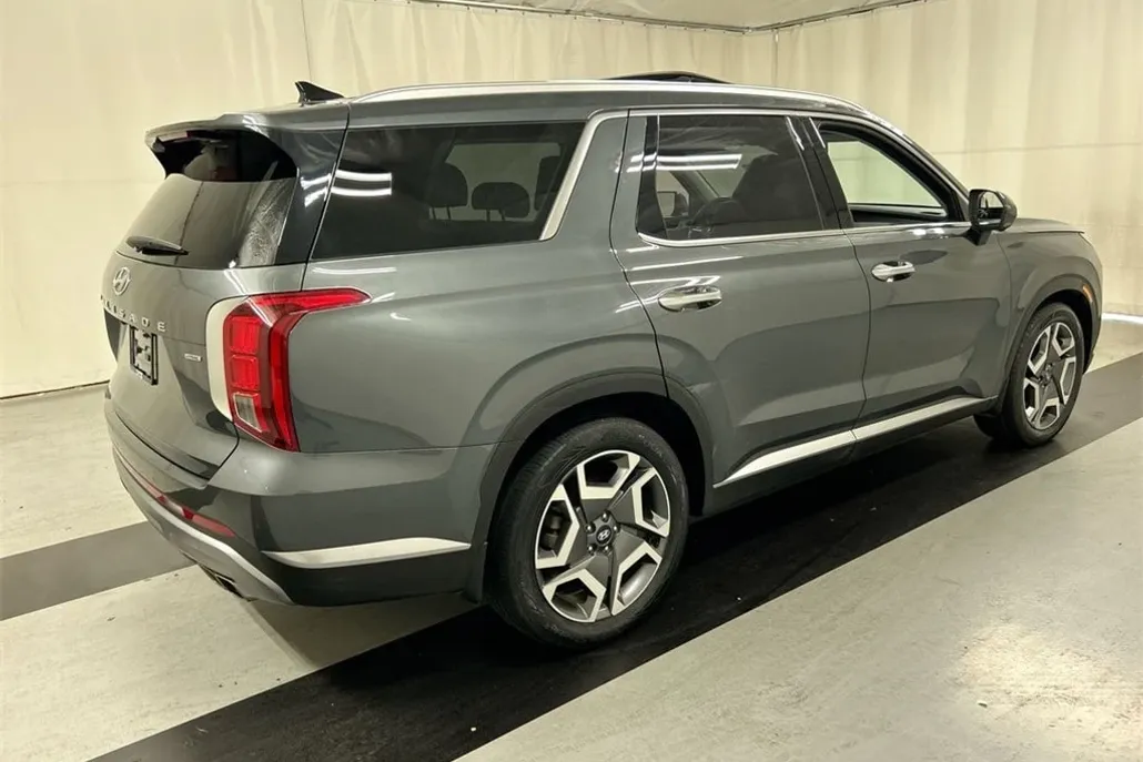 2023 Hyundai Palisade SEL photo 1