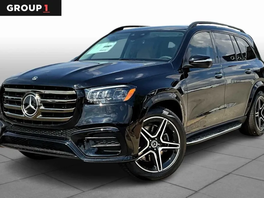 2026 Mercedes Benz GLS 450 4MATIC photo 1
