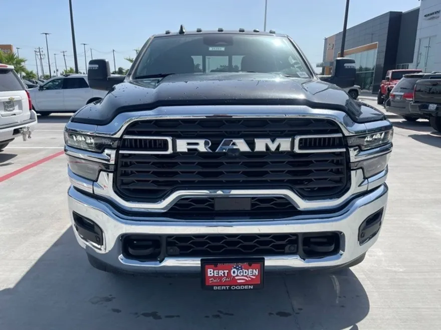 2025 Ram 2500 Tradesman photo 1