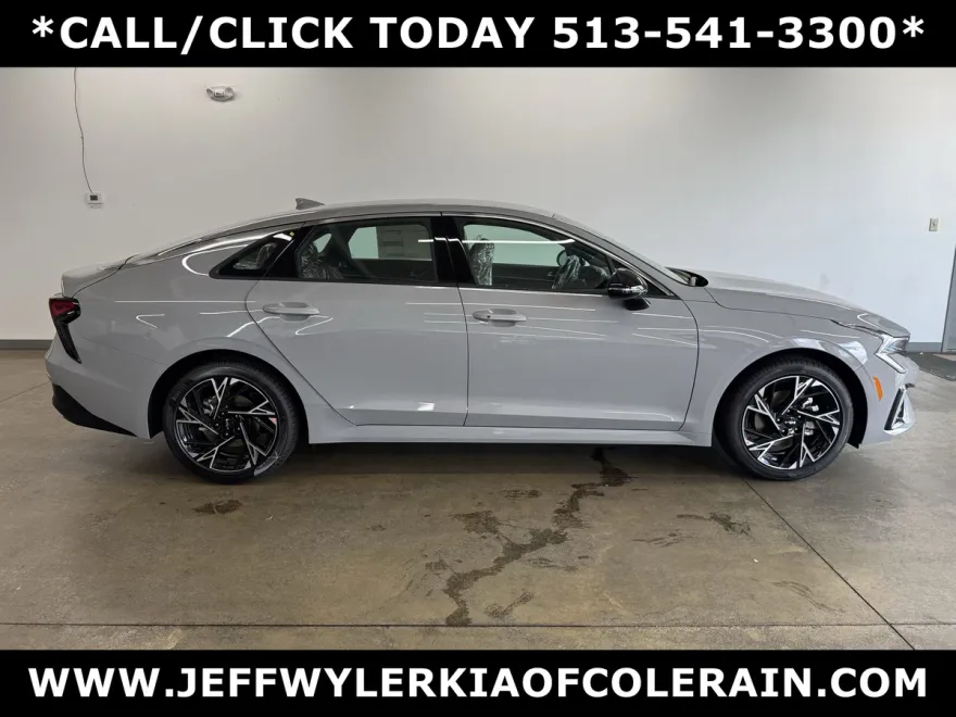2026 Kia K5 GT-Line photo 1
