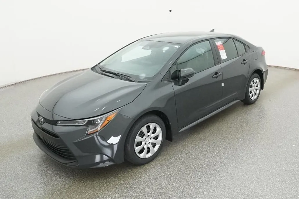 2026 Toyota Corolla LE photo 1