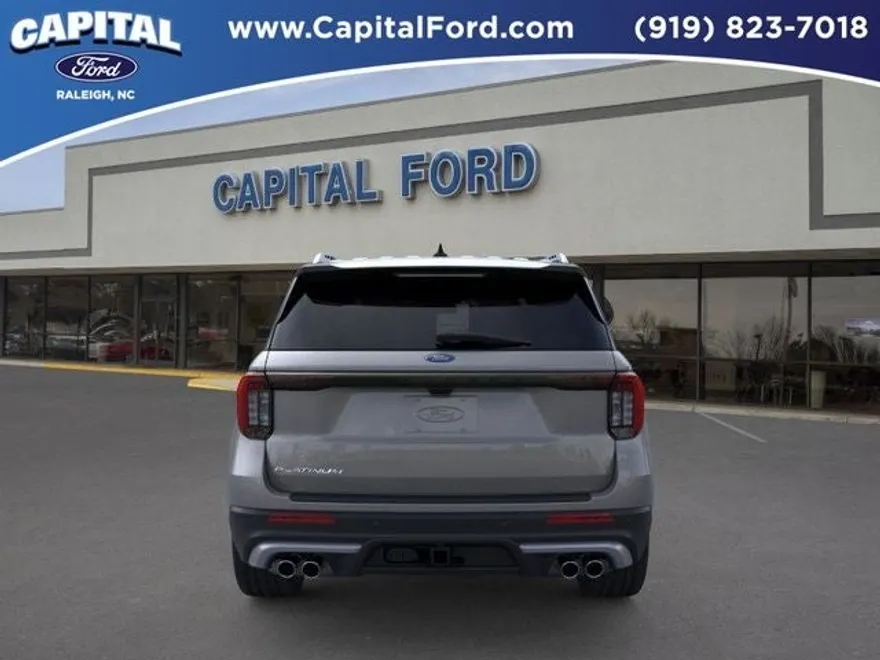 2025 Ford Explorer Platinum photo 1