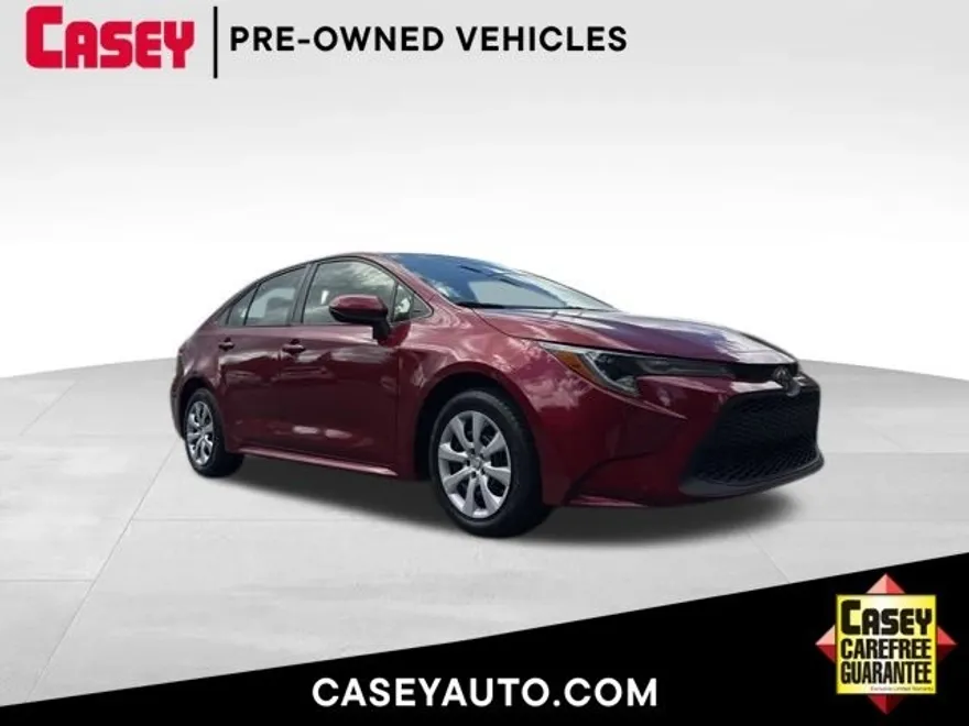2022 Toyota Corolla LE photo 1