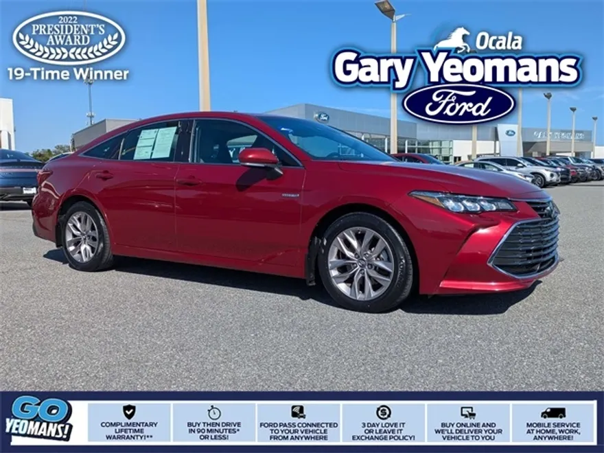 2019 Toyota Avalon Hybrid XLE Plus photo 1