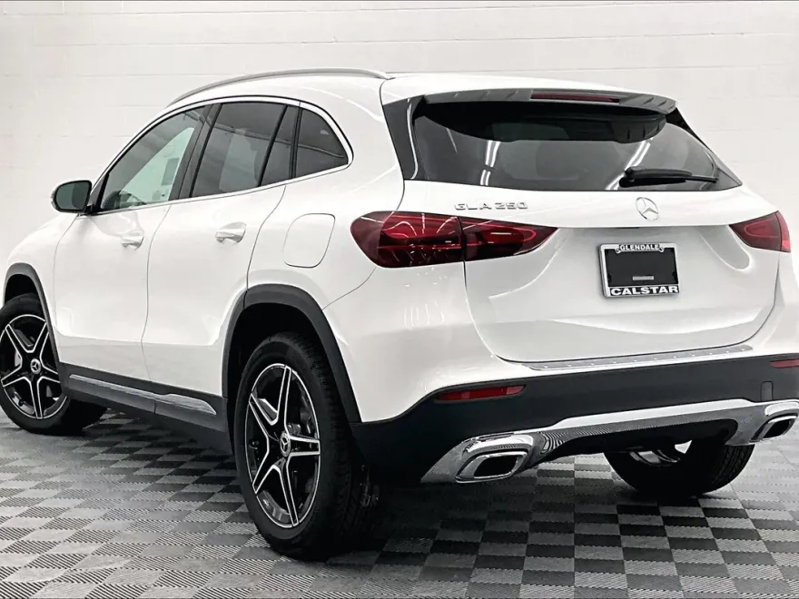 2026 Mercedes Benz GLA 250 photo 1