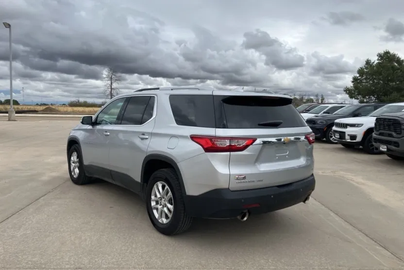 2018 Chevrolet Traverse Cloth 1LT photo 1