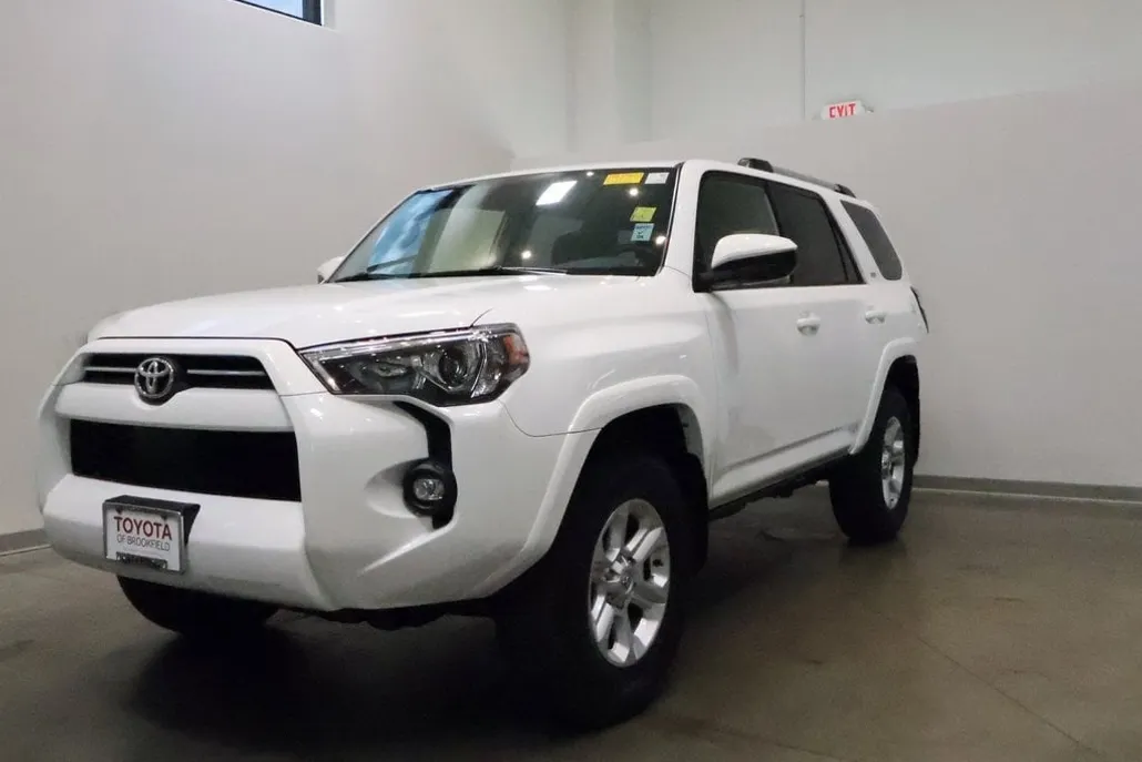 2024 Toyota 4Runner SR5 photo 1
