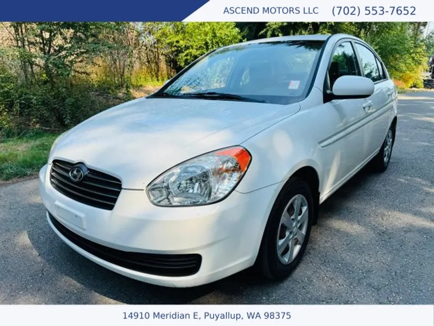 2011 Hyundai Accent GLS photo 1