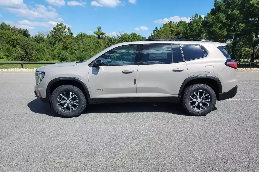 2026 Gmc Acadia AT4 photo 1
