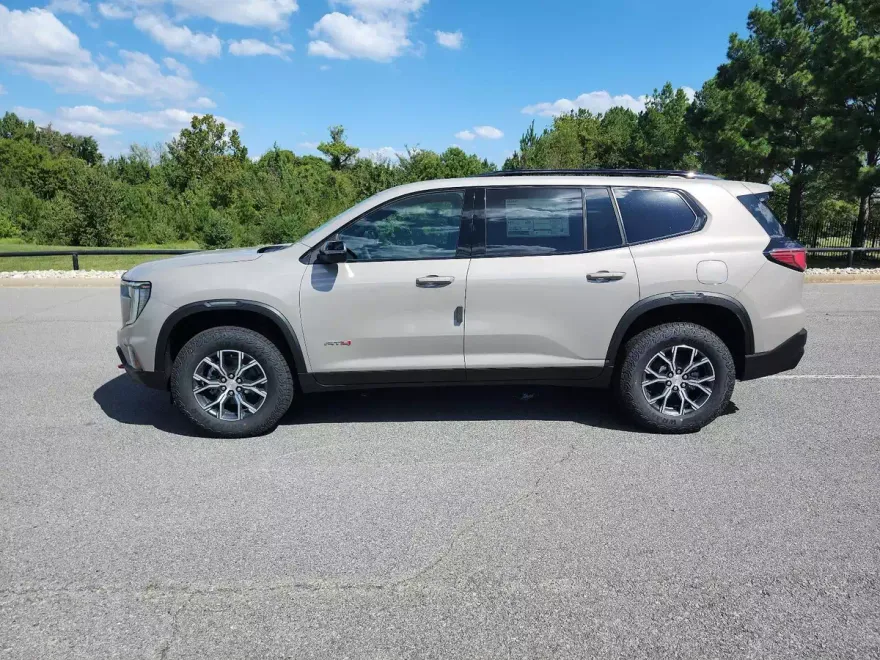 2026 Gmc Acadia AT4 photo 1