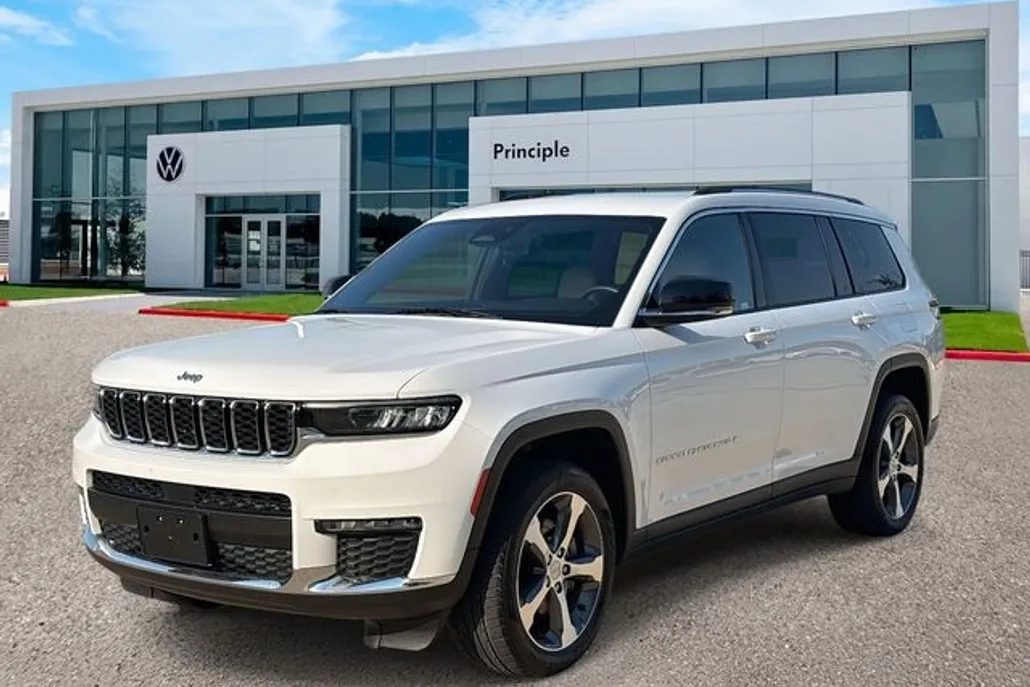 2023 Jeep Grand Cherokee Limited photo 1