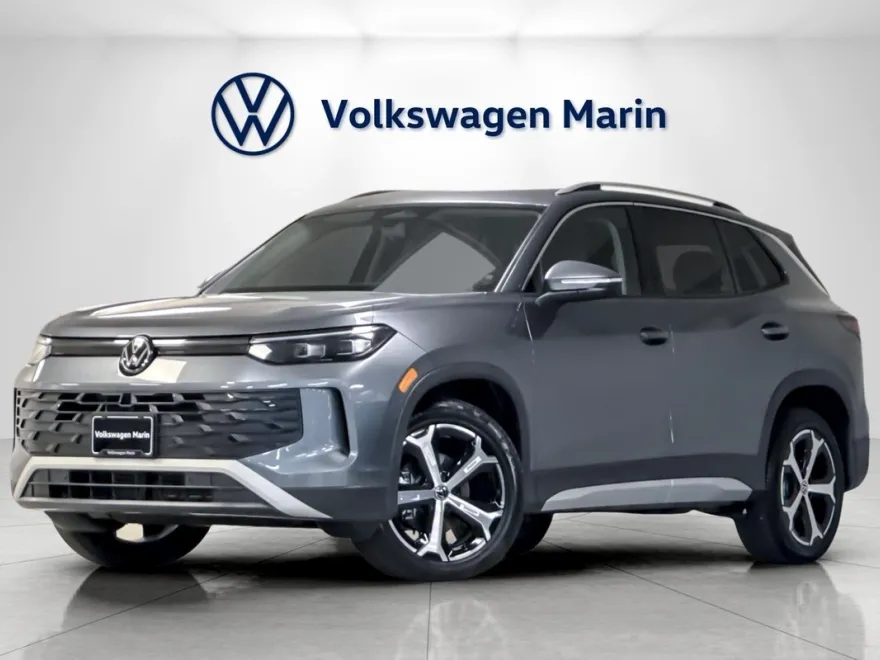 2025 Volkswagen Tiguan SE photo 1