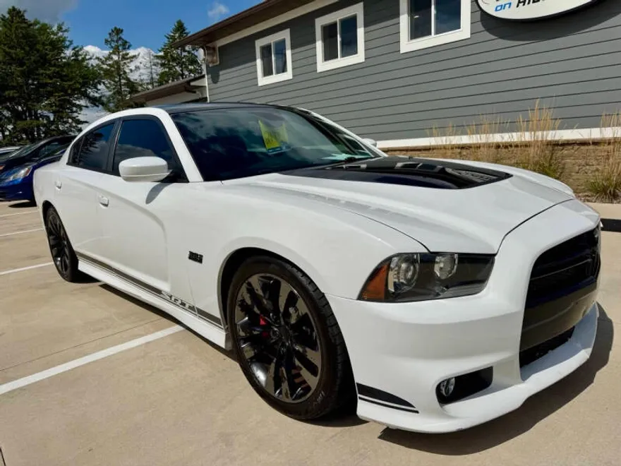 2014 Dodge Charger SRT8 392 photo 1