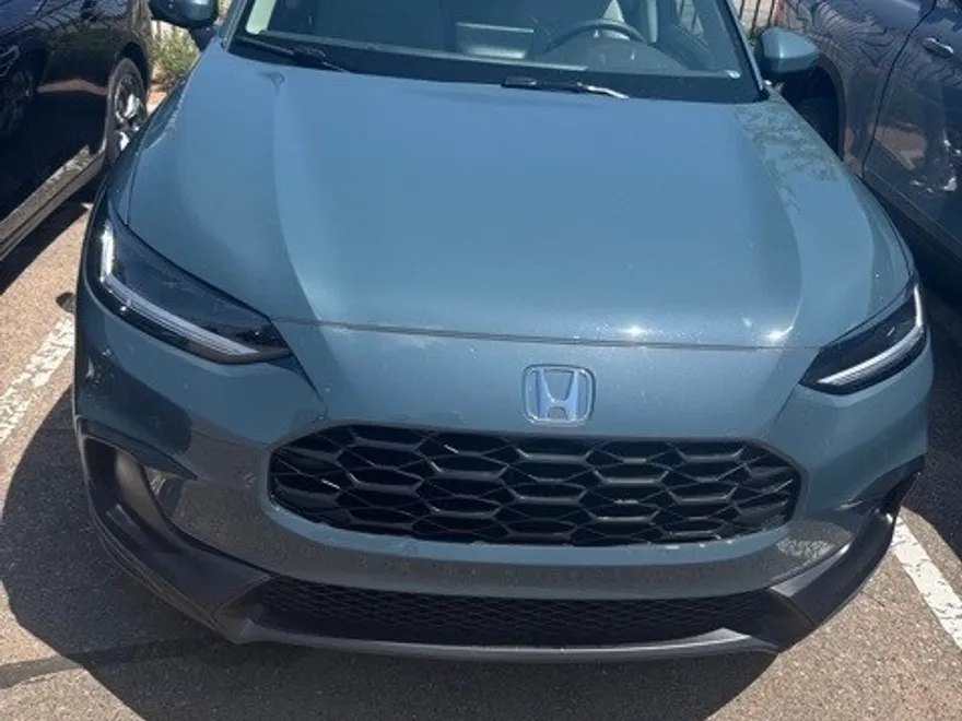 2025 Honda HR-V LX photo 1