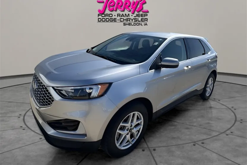 2023 Ford Edge SEL photo 1