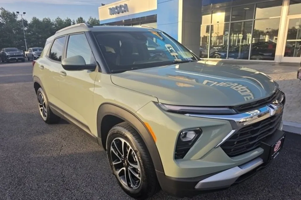 2026 Chevrolet Trailblazer LT photo 1