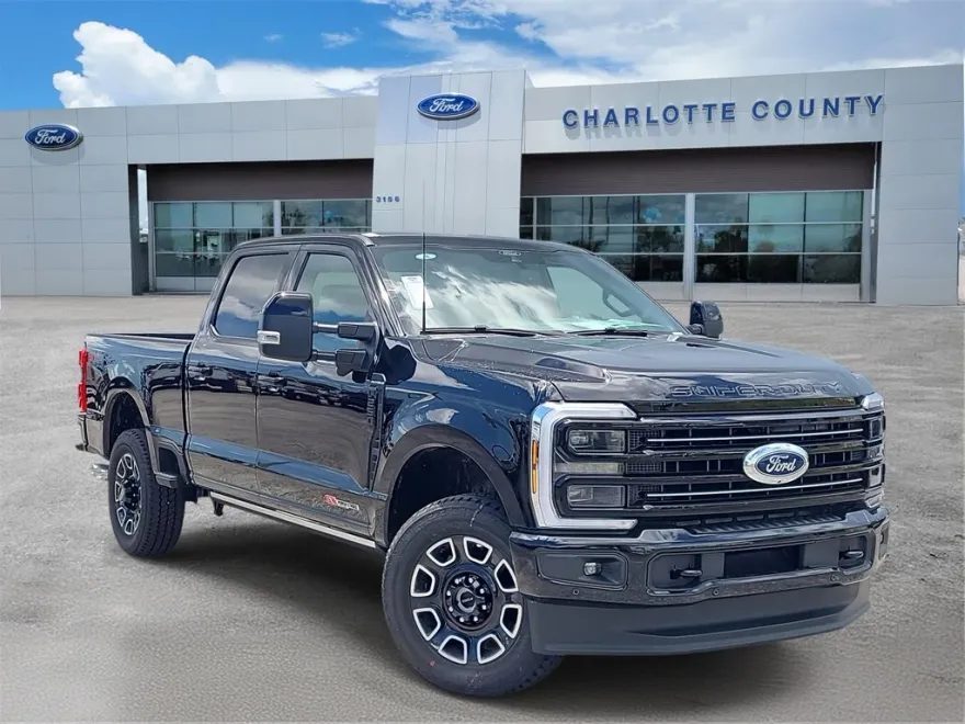 2025 Ford F-250 Platinum photo 1