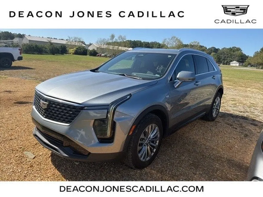 2024 Cadillac XT4 Premium Luxury photo 1