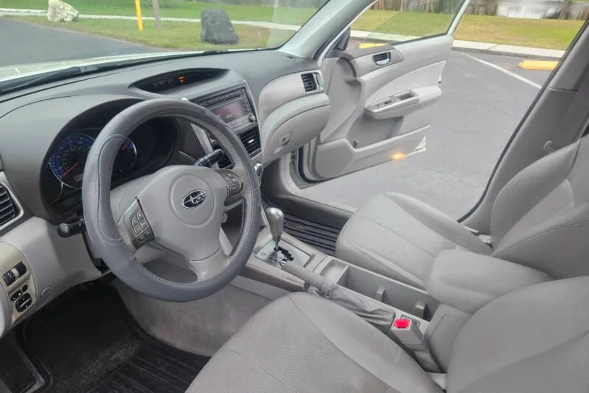 2009 Subaru Forester X Limited photo 1